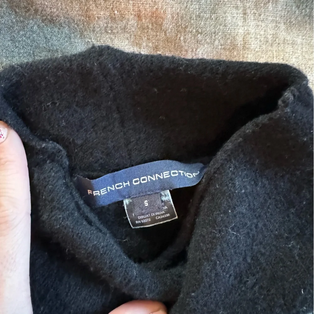 Wool Sweater - Picture 4 of 10